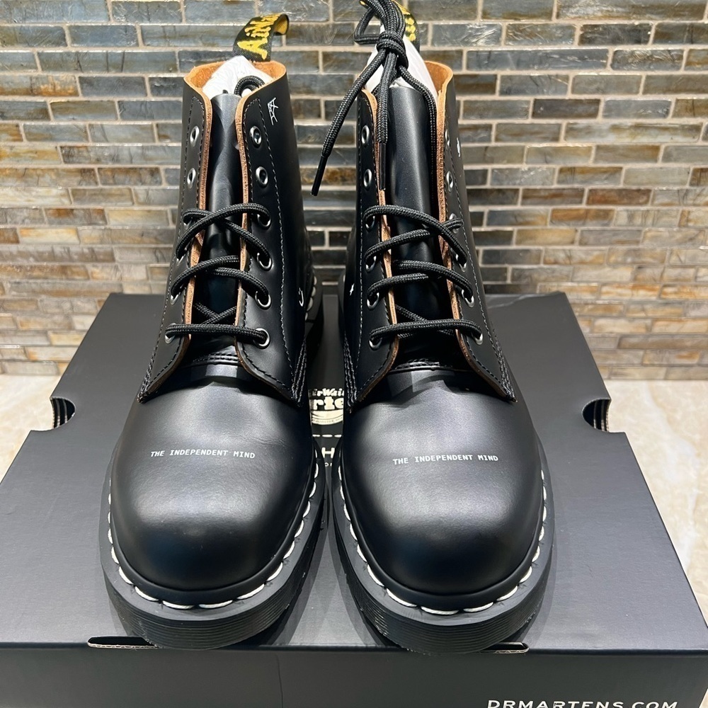 Dr. Martens x GOODHOOD 101 SMOOTH LEATHER ANKLE BOOTS - Picture 5 of 13